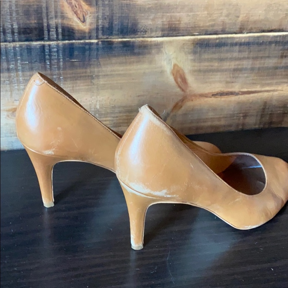Camel pumps - Picture 3 of 3